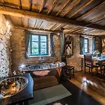 Resort Kovárna - Frýdštejn - Stylové Ubytování, Luxusní Wellness, Zážitková Restaurace *