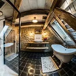 Resort Kovárna - Frýdštejn - Stylové Ubytování, Luxusní Wellness, Zážitková Restaurace *