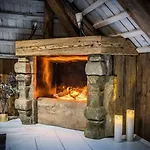 Kovárna - Frýdštejn - Stylové Ubytování, Luxusní Wellness, Zážitková Restaurace Resort *