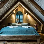 Resort Kovárna - Frýdštejn - Stylové Ubytování, Luxusní Wellness, Zážitková Restaurace Hodkovice nad Mohelkou