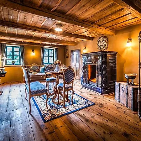 Kovárna - Frýdštejn - Stylové Ubytování, Luxusní Wellness, Zážitková Restaurace Hodkovice nad Mohelkou