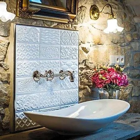Kovárna - Frýdštejn - Stylové Ubytování, Luxusní Wellness, Zážitková Restaurace