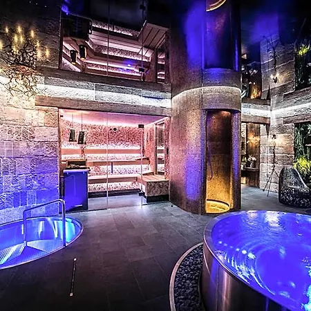 Kovárna - Frýdštejn - Stylové Ubytování, Luxusní Wellness, Zážitková Restaurace Rezort Hodkovice nad Mohelkou