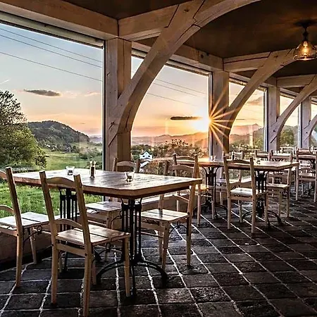 Kovárna - Frýdštejn - Stylové Ubytování, Luxusní Wellness, Zážitková Restaurace *