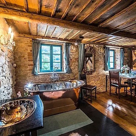 Kovárna - Frýdštejn - Stylové Ubytování, Luxusní Wellness, Zážitková Restaurace