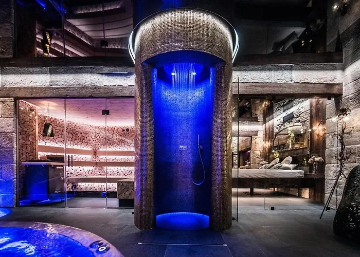 Kovárna - Frýdštejn - Stylové Ubytování, Luxusní Wellness, Zážitková Restaurace *
