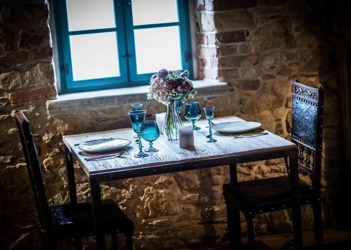 Kovárna - Frýdštejn - Stylové Ubytování, Luxusní Wellness, Zážitková Restaurace Hodkovice nad Mohelkou